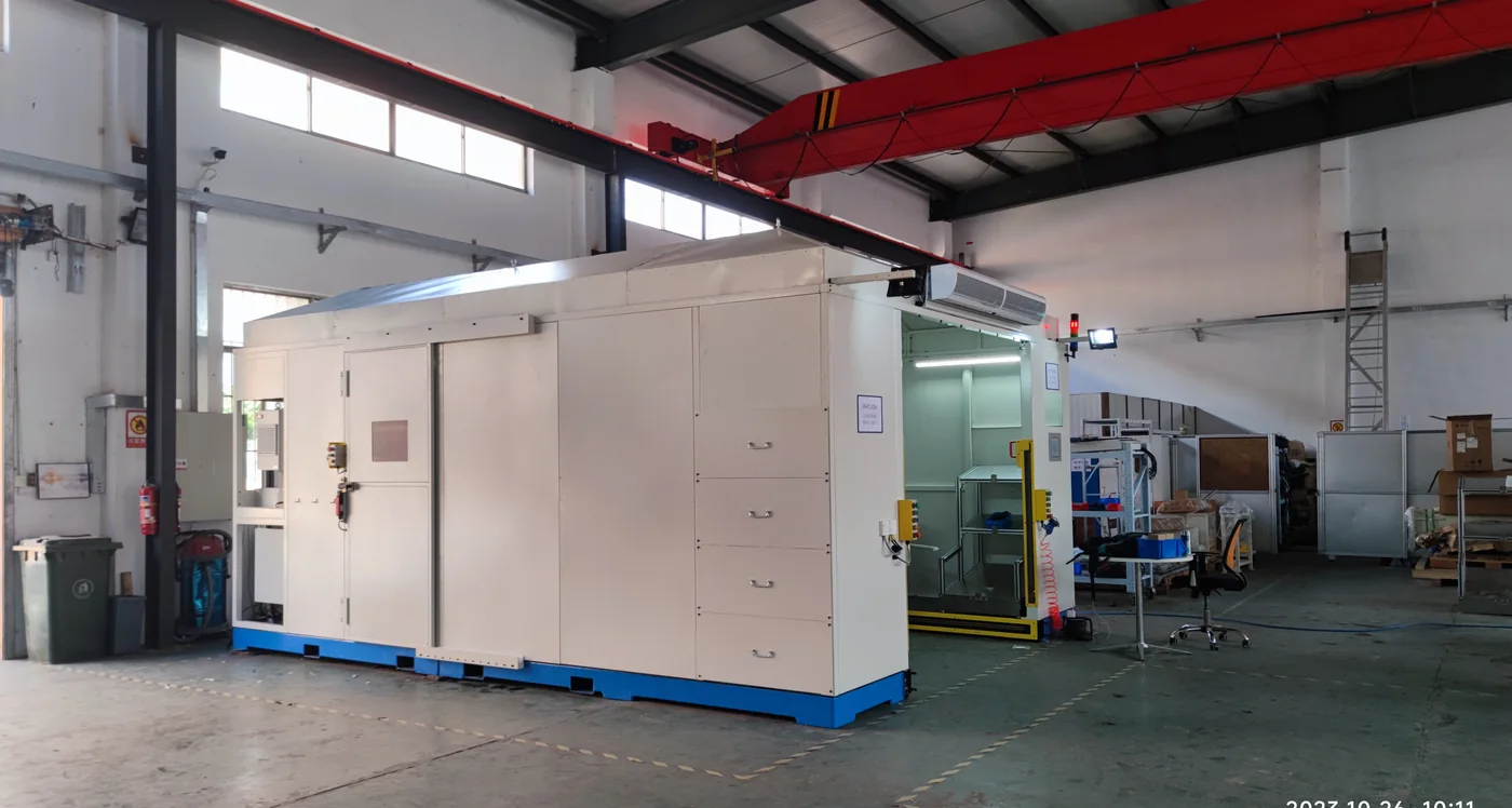 Standard robotic arc welding station